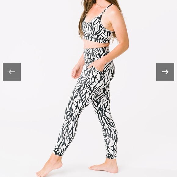 Zyia Active Brilliant 7/8 length Safari Leggings Size 4 NWOT - Picture 3 of 11